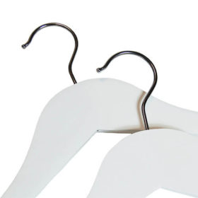 wooden hangers white wood 402 458 close up neck hooks
