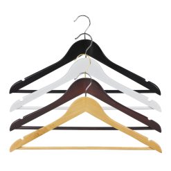 Group photo colour variations - Wooden hangers - white, black, natural and dark wood